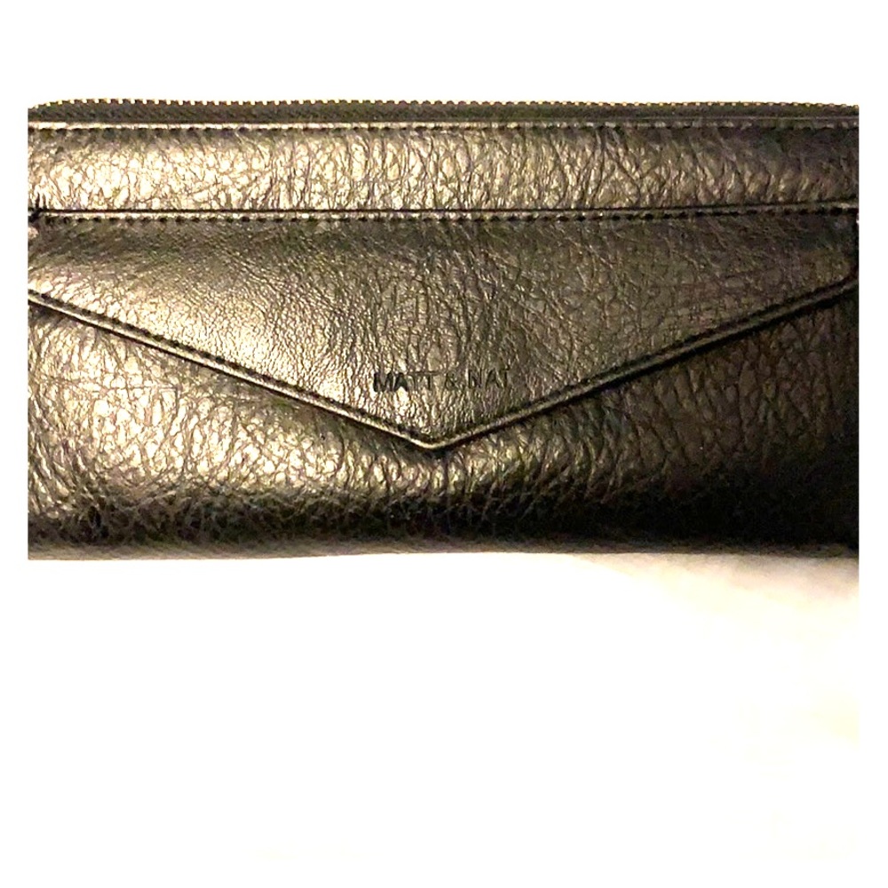 Matt & Nat black vegan leather wallet.